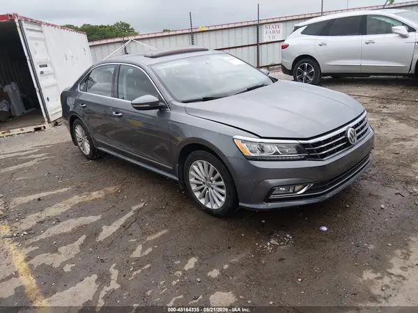 1VWBS7A38GC038389 2016 VOLKSWAGEN PASSAT - Image 1