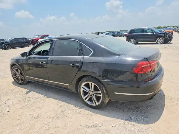 1VWBS7A38GC045374 2016 VOLKSWAGEN PASSAT - Image 2
