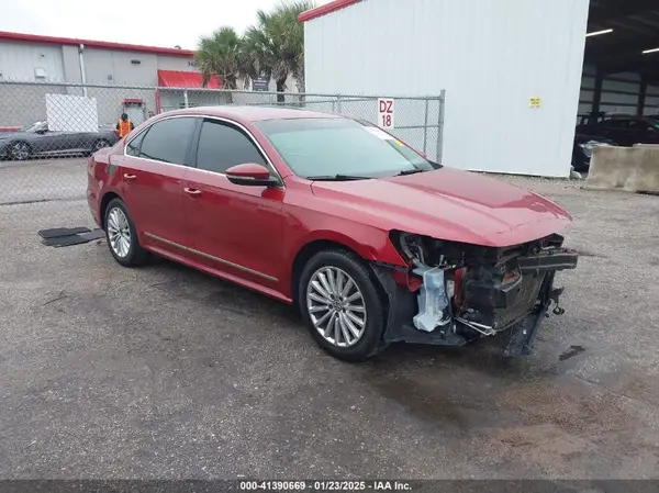 1VWBS7A38GC045519 2016 VOLKSWAGEN PASSAT - Image 1