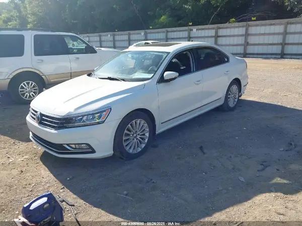 1VWBS7A38GC053457 2016 VOLKSWAGEN PASSAT - Image 2