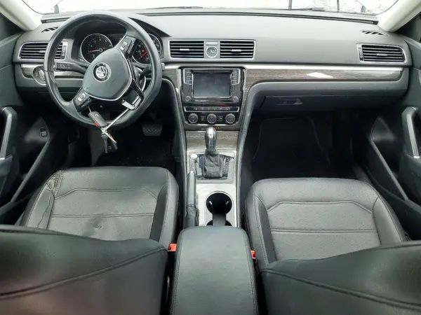 1VWBS7A38GC056858 2016 VOLKSWAGEN PASSAT - Image 8