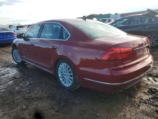 1VWBS7A38GC057881 2016 VOLKSWAGEN PASSAT - Image 2