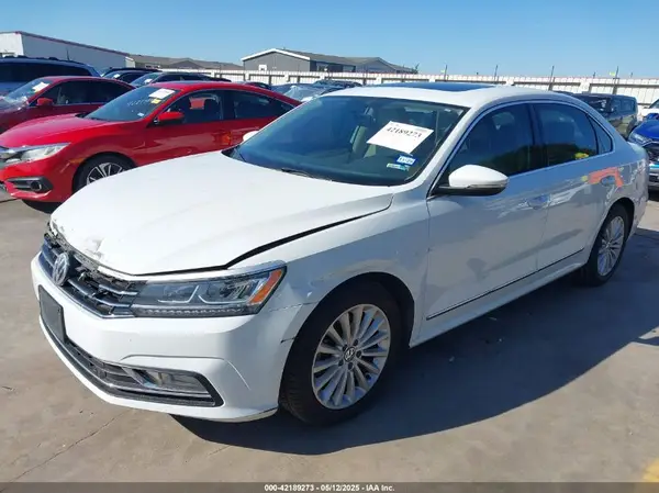 1VWBS7A39GC019804 2016 VOLKSWAGEN PASSAT - Image 2