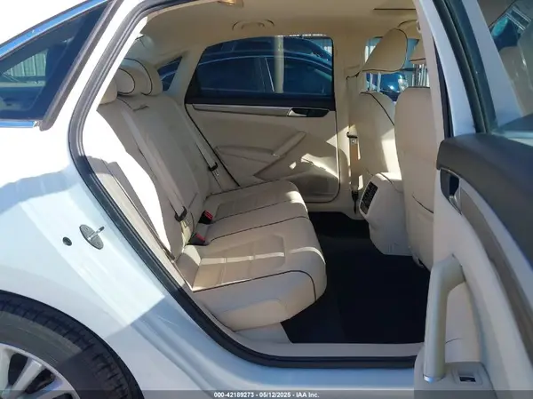 1VWBS7A39GC019804 2016 VOLKSWAGEN PASSAT - Image 8