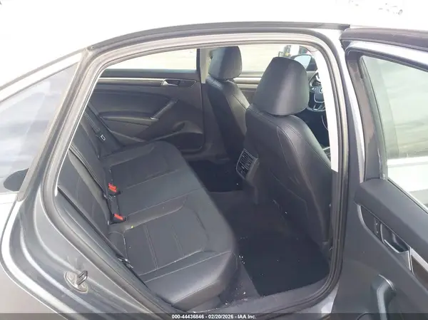 1VWBS7A39GC037994 2016 VOLKSWAGEN PASSAT - Image 8