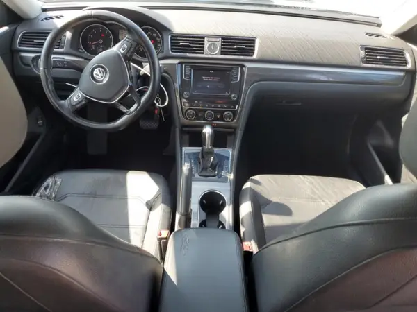 1VWBS7A39GC056044 2016 VOLKSWAGEN PASSAT - Image 8