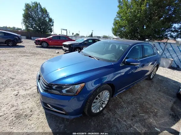 1VWBS7A39GC060241 2016 VOLKSWAGEN PASSAT - Image 2