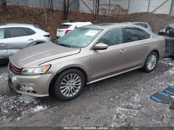 1VWBS7A3XGC017480 2016 VOLKSWAGEN PASSAT - Image 2