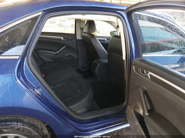 1VWBS7A3XGC023893 2016 VOLKSWAGEN PASSAT - Image 8