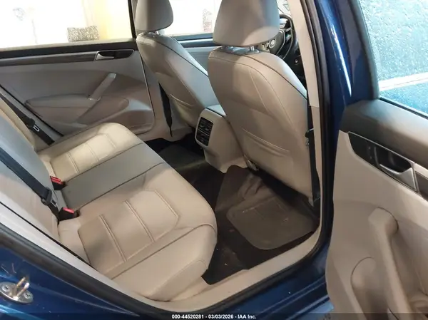 1VWBS7A3XGC029421 2016 VOLKSWAGEN PASSAT - Image 8