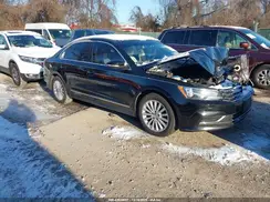 1VWBS7A3XGC032576 2016 VOLKSWAGEN PASSAT