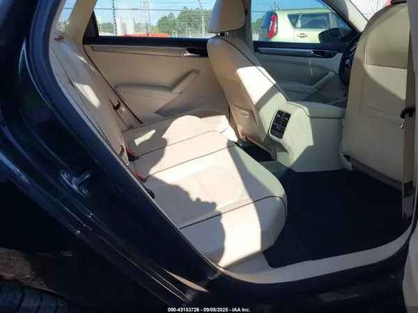 1VWBS7A3XGC033730 2016 VOLKSWAGEN PASSAT - Image 8