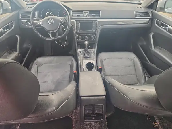 1VWBS7A3XGC035915 2016 VOLKSWAGEN PASSAT - Image 8