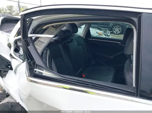 1VWBS7A3XGC037499 2016 VOLKSWAGEN PASSAT - Image 8
