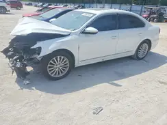 1VWBS7A3XGC038605 2016 VOLKSWAGEN PASSAT