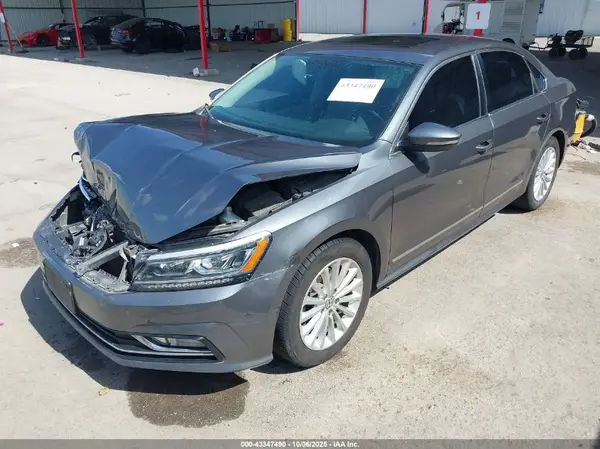 1VWBS7A3XGC039074 2016 VOLKSWAGEN PASSAT - Image 2
