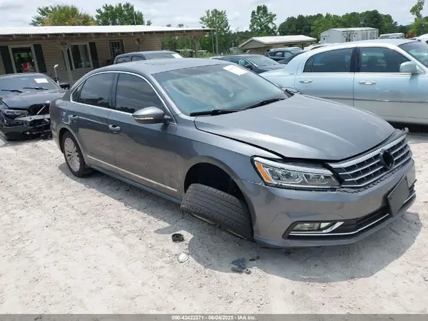 1VWBS7A3XGC039432 2016 VOLKSWAGEN PASSAT - Image 1