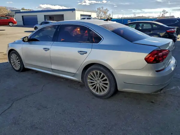 1VWBS7A3XGC051595 2016 VOLKSWAGEN PASSAT - Image 2