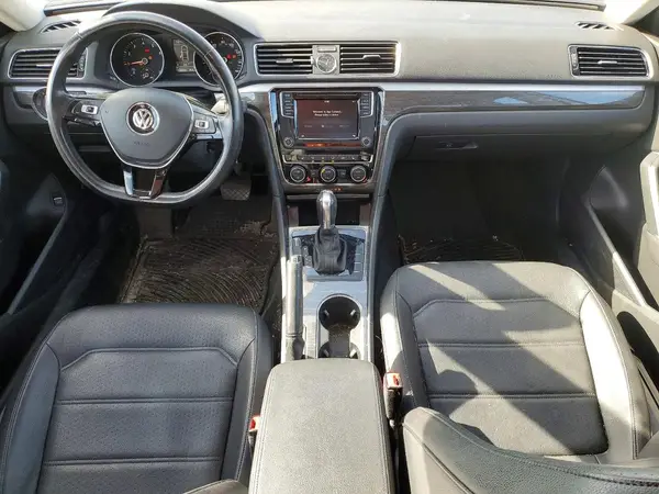 1VWBS7A3XGC063665 2016 VOLKSWAGEN PASSAT - Image 8