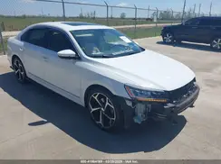1VWBS7A3XGC064217 2016 VOLKSWAGEN PASSAT
