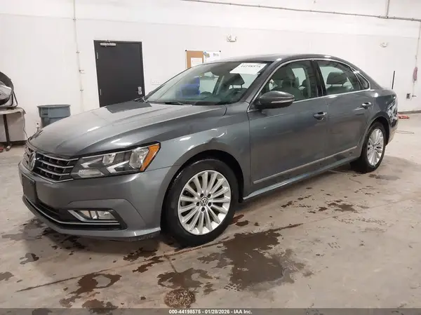 1VWBS7A3XGC068168 2016 VOLKSWAGEN PASSAT - Image 2