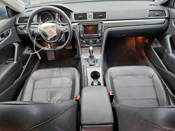 1VWBT7A30GC003598 2016 VOLKSWAGEN PASSAT - Image 8