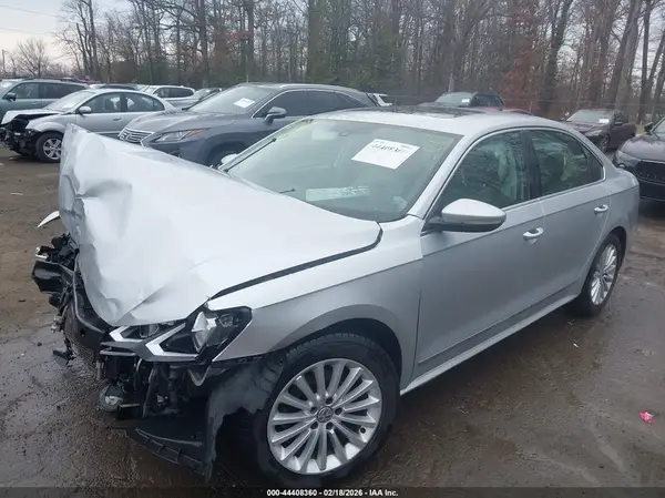 1VWBT7A30GC008087 2016 VOLKSWAGEN PASSAT - Image 2