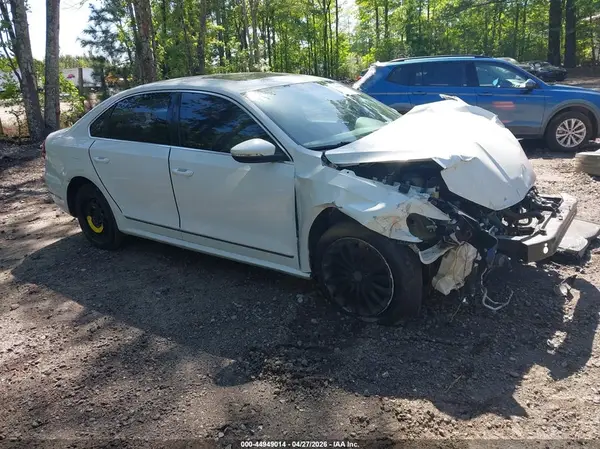 1VWBT7A30GC008848 2016 VOLKSWAGEN PASSAT - Image 1