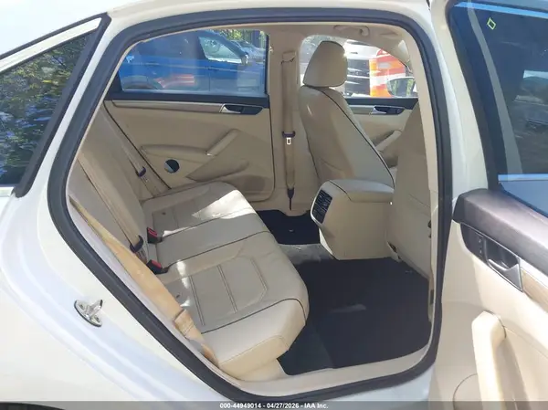 1VWBT7A30GC008848 2016 VOLKSWAGEN PASSAT - Image 8
