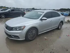 1VWBT7A30GC011555 2016 VOLKSWAGEN PASSAT