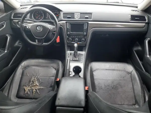 1VWBT7A30GC011555 2016 VOLKSWAGEN PASSAT - Image 8