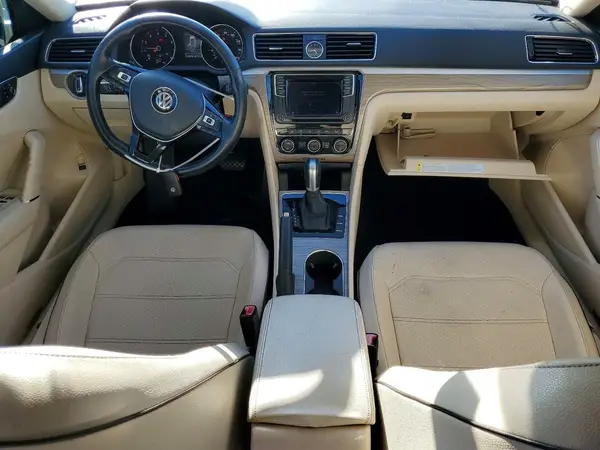 1VWBT7A30GC017937 2016 VOLKSWAGEN PASSAT - Image 8