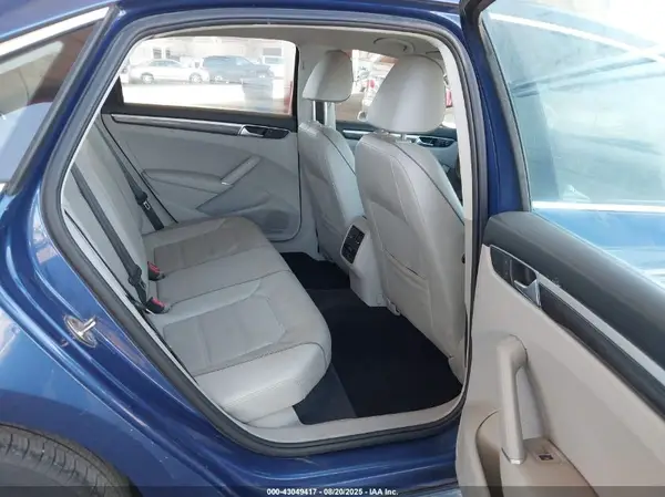 1VWBT7A30GC021633 2016 VOLKSWAGEN PASSAT - Image 8