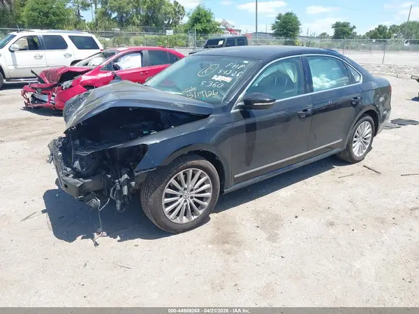 1VWBT7A30GC025360 2016 VOLKSWAGEN PASSAT - Image 2