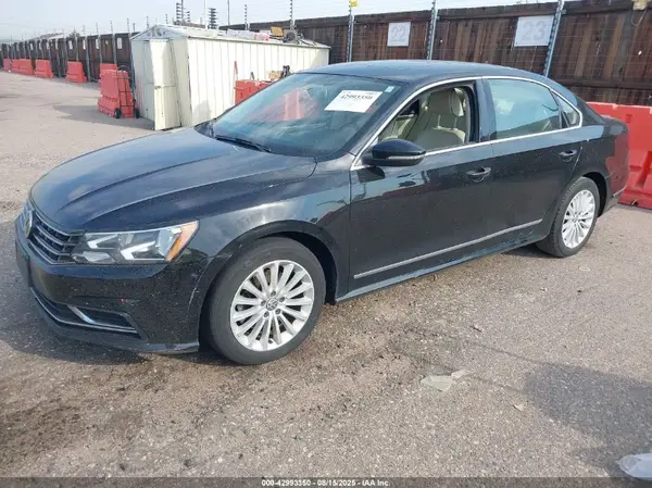 1VWBT7A30GC030462 2016 VOLKSWAGEN PASSAT - Image 2