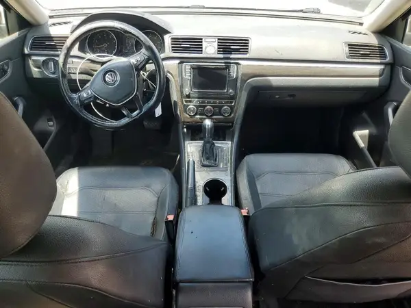 1VWBT7A30GC031935 2016 VOLKSWAGEN PASSAT - Image 8