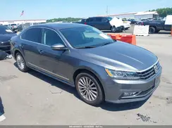 1VWBT7A30GC045799 2016 VOLKSWAGEN PASSAT