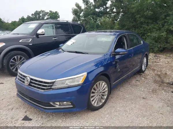 1VWBT7A30GC054213 2016 VOLKSWAGEN PASSAT - Image 2