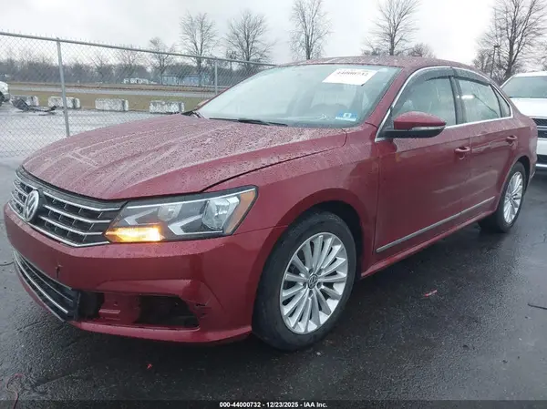 1VWBT7A30GC062571 2016 VOLKSWAGEN PASSAT - Image 2