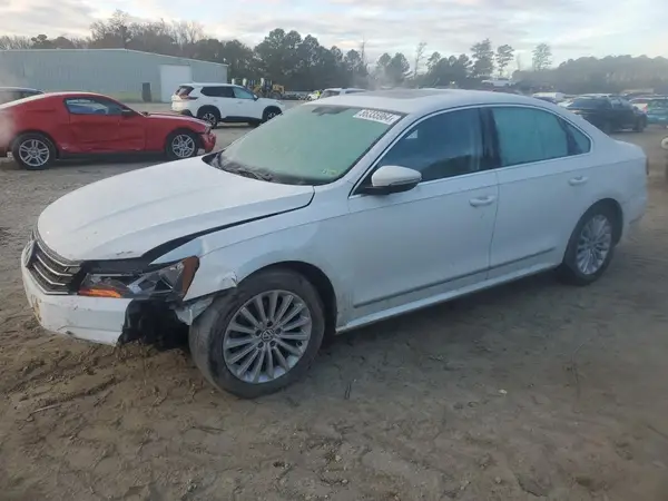 1VWBT7A30GC063428 2016 VOLKSWAGEN PASSAT - Image 1
