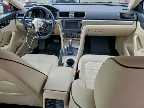 1VWBT7A30GC067575 2016 VOLKSWAGEN PASSAT - Image 8