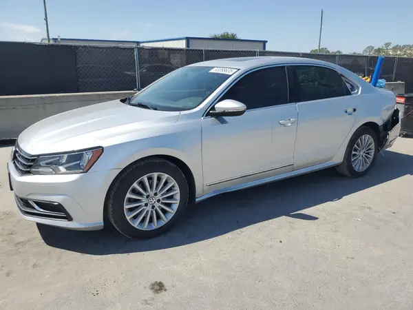 1VWBT7A30HC010987 2017 VOLKSWAGEN PASSAT - Image 1