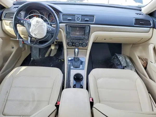 1VWBT7A30HC011850 2017 VOLKSWAGEN PASSAT - Image 8