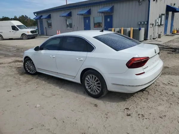 1VWBT7A30HC012058 2017 VOLKSWAGEN PASSAT - Image 2