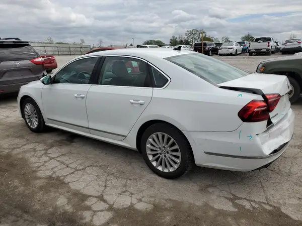 1VWBT7A30HC012903 2017 VOLKSWAGEN PASSAT - Image 2