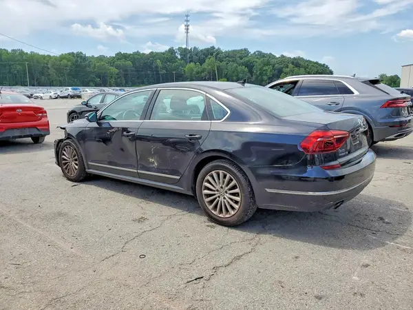 1VWBT7A30HC016577 2017 VOLKSWAGEN PASSAT - Image 2