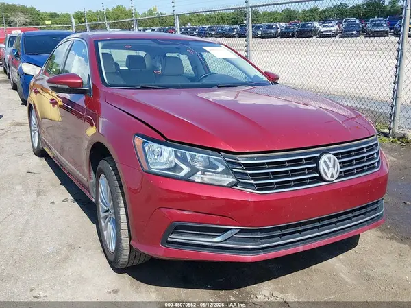 1VWBT7A30HC017759 2017 VOLKSWAGEN PASSAT - Image 1