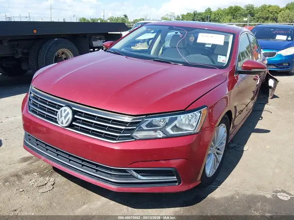 1VWBT7A30HC017759 2017 VOLKSWAGEN PASSAT - Image 2