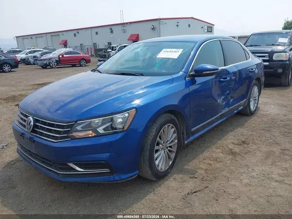 1VWBT7A30HC025070 2017 VOLKSWAGEN PASSAT - Image 2