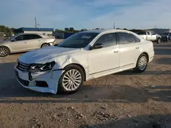 1VWBT7A30HC028048 2017 VOLKSWAGEN PASSAT